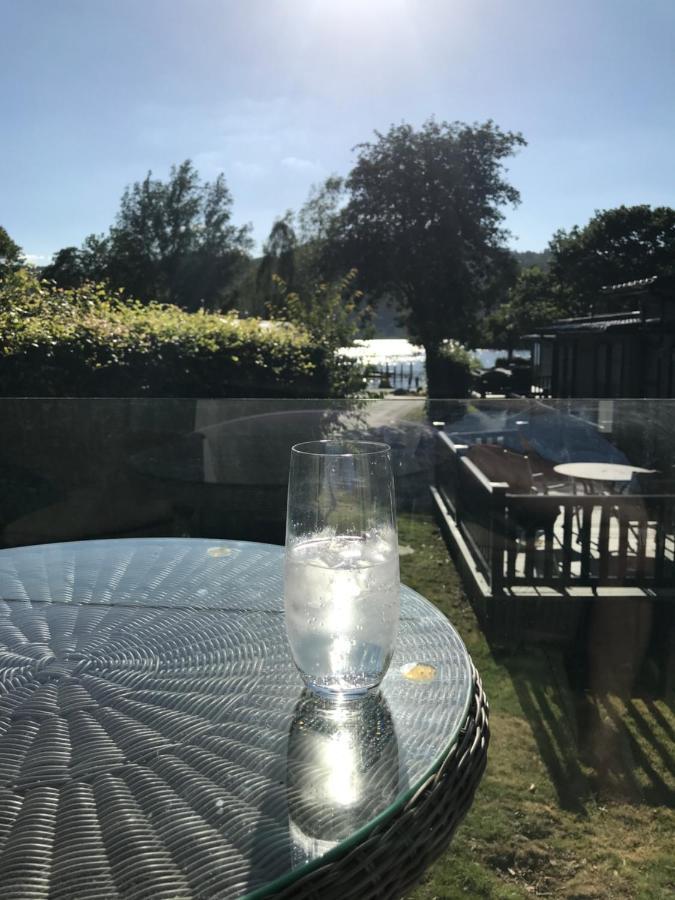 R11 Lake View, Fallbarrow Holiday Park Hotell Bowness-on-Windermere Exteriör bild